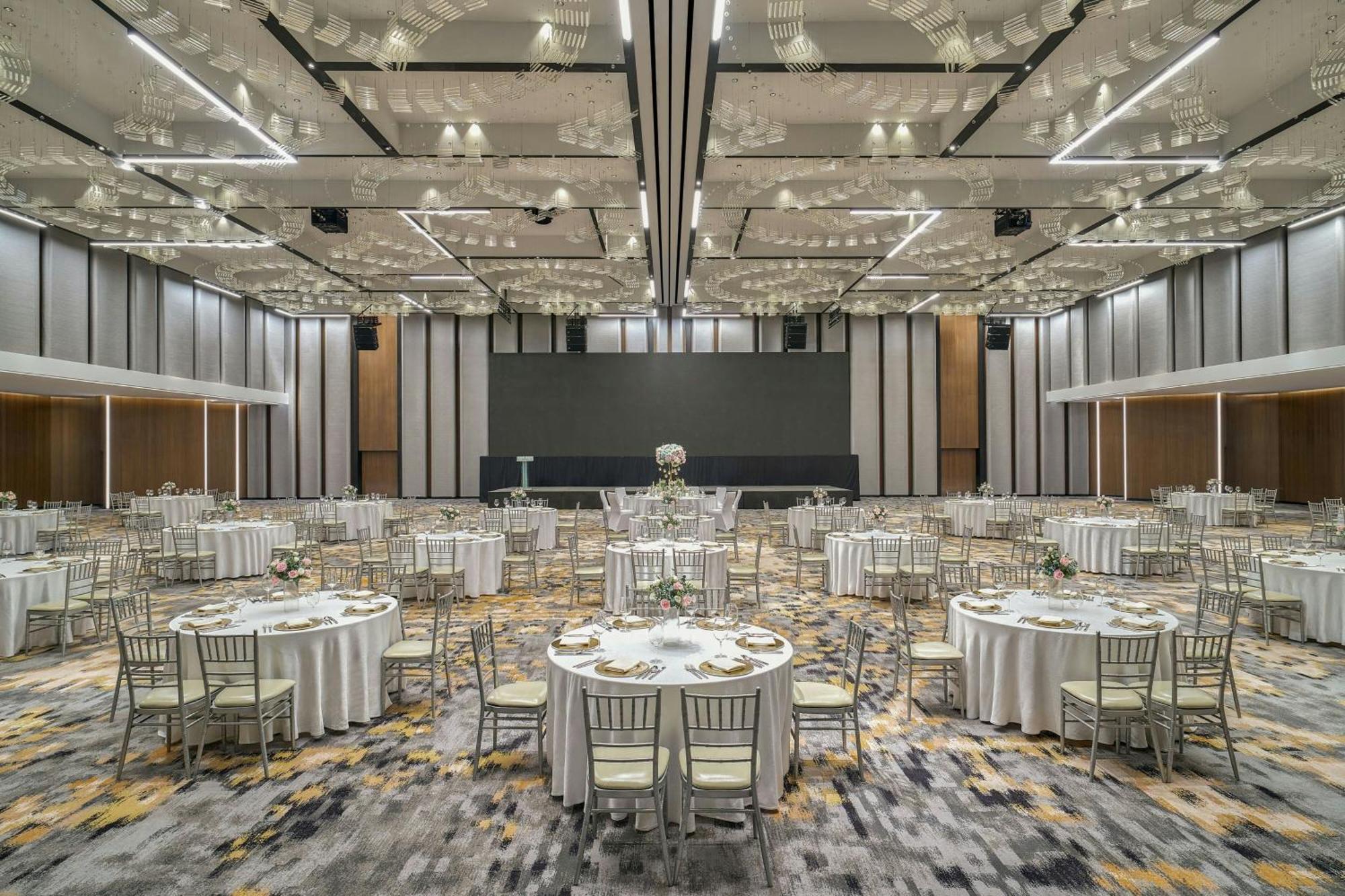 Renaissance Kuala Lumpur Hotel & Convention Centre Exterior foto